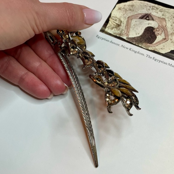 Vintage Brown Sparkly Bejeweled Feather Shaped Duckbill Hair Clip - Picture 4 of 7